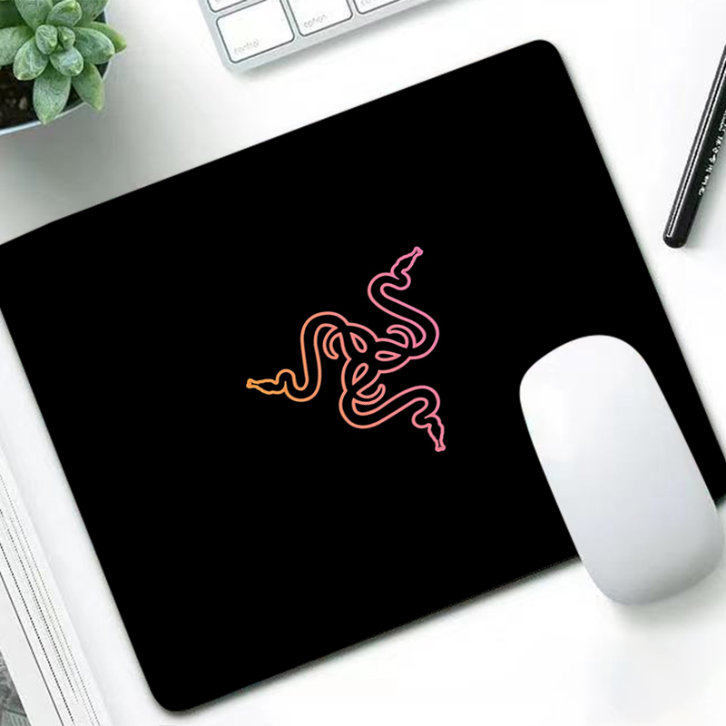 Pc Gaming Lounge - لوحة ماوس فاخرة من Razer، حصيرة